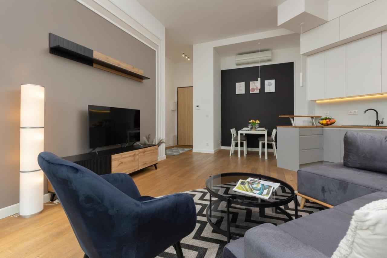 Beautfiul For Families With Ac By Renters Appartement