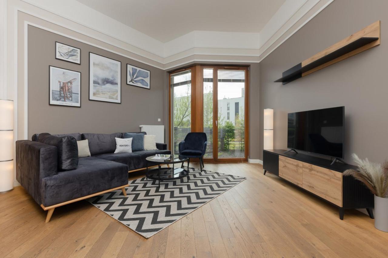 Beautfiul For Families With Ac By Renters Appartement Warschau