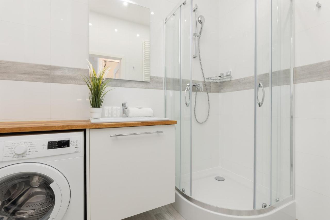 Beautfiul For Families With Ac By Renters Appartement *